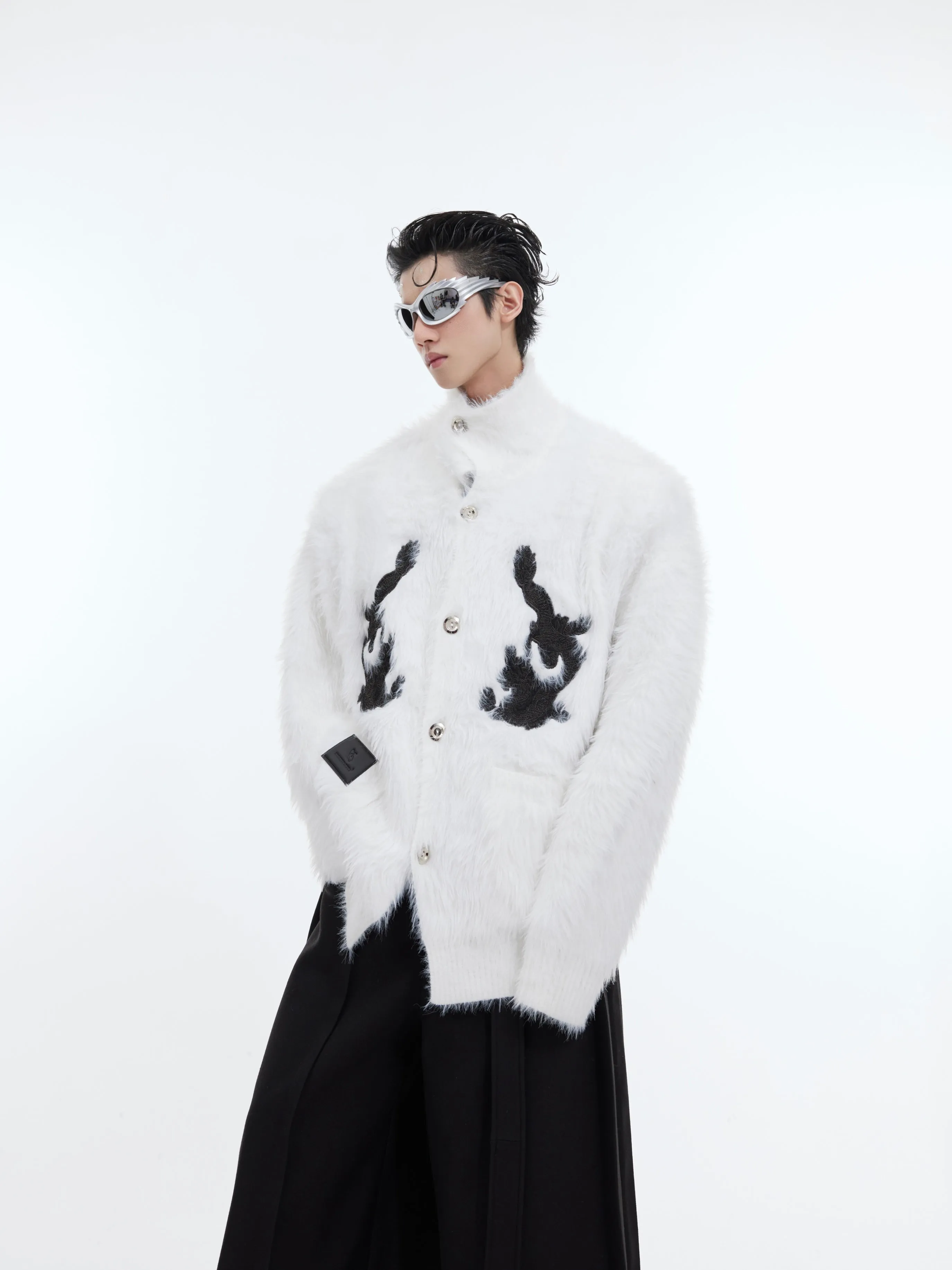 【24s February.】Faux Mink Dragon Pattern Knitted Sweater