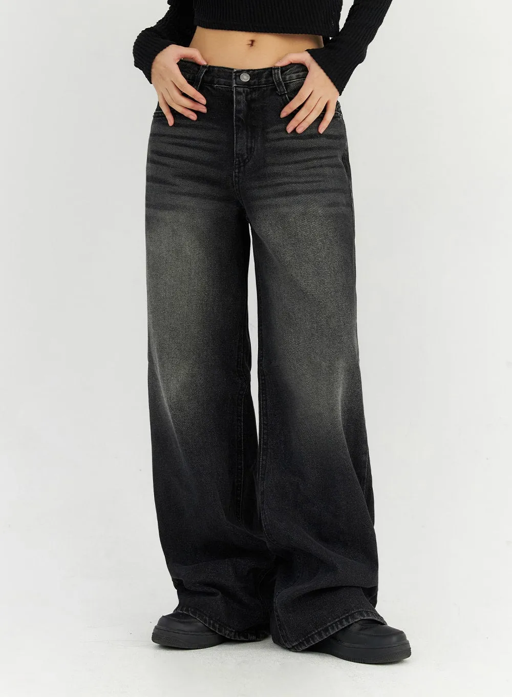 Back Slit Washed Wide Leg Jeans CN306