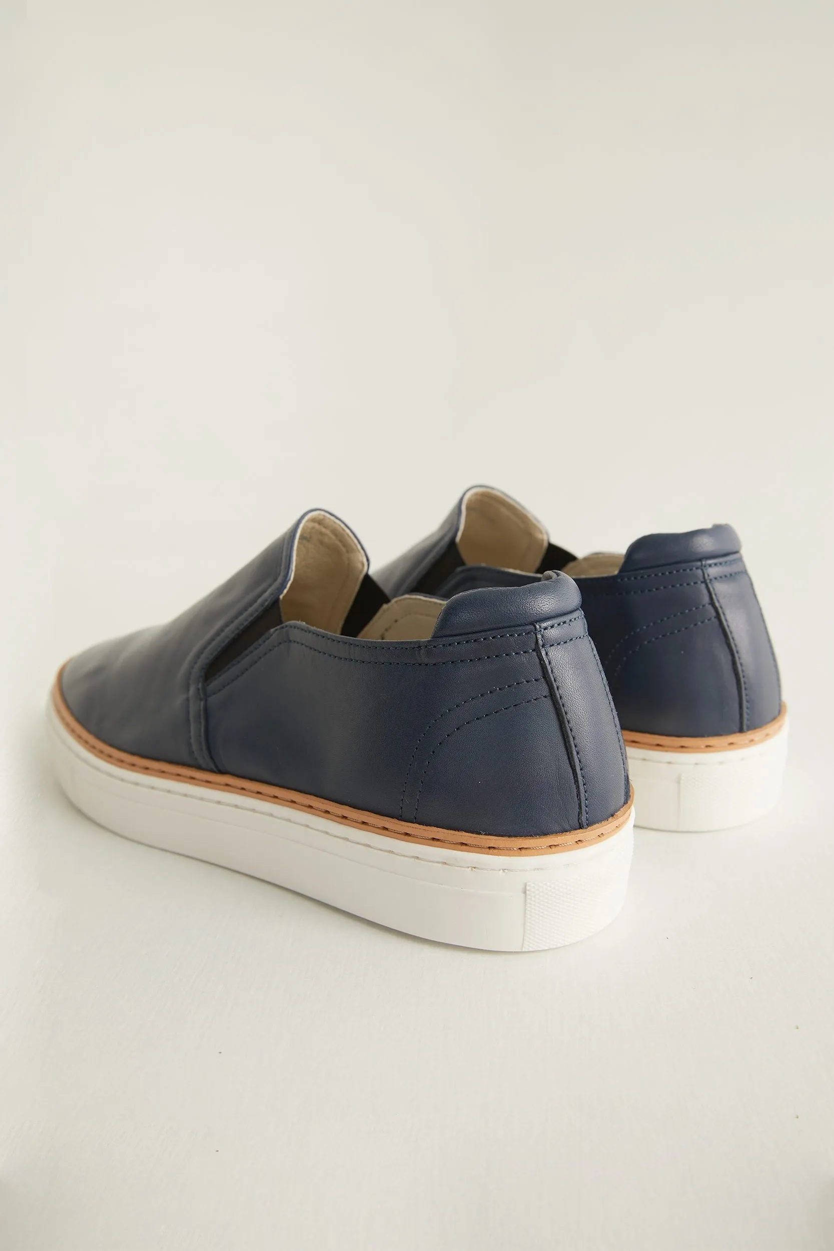 Leather slip-on sneaker