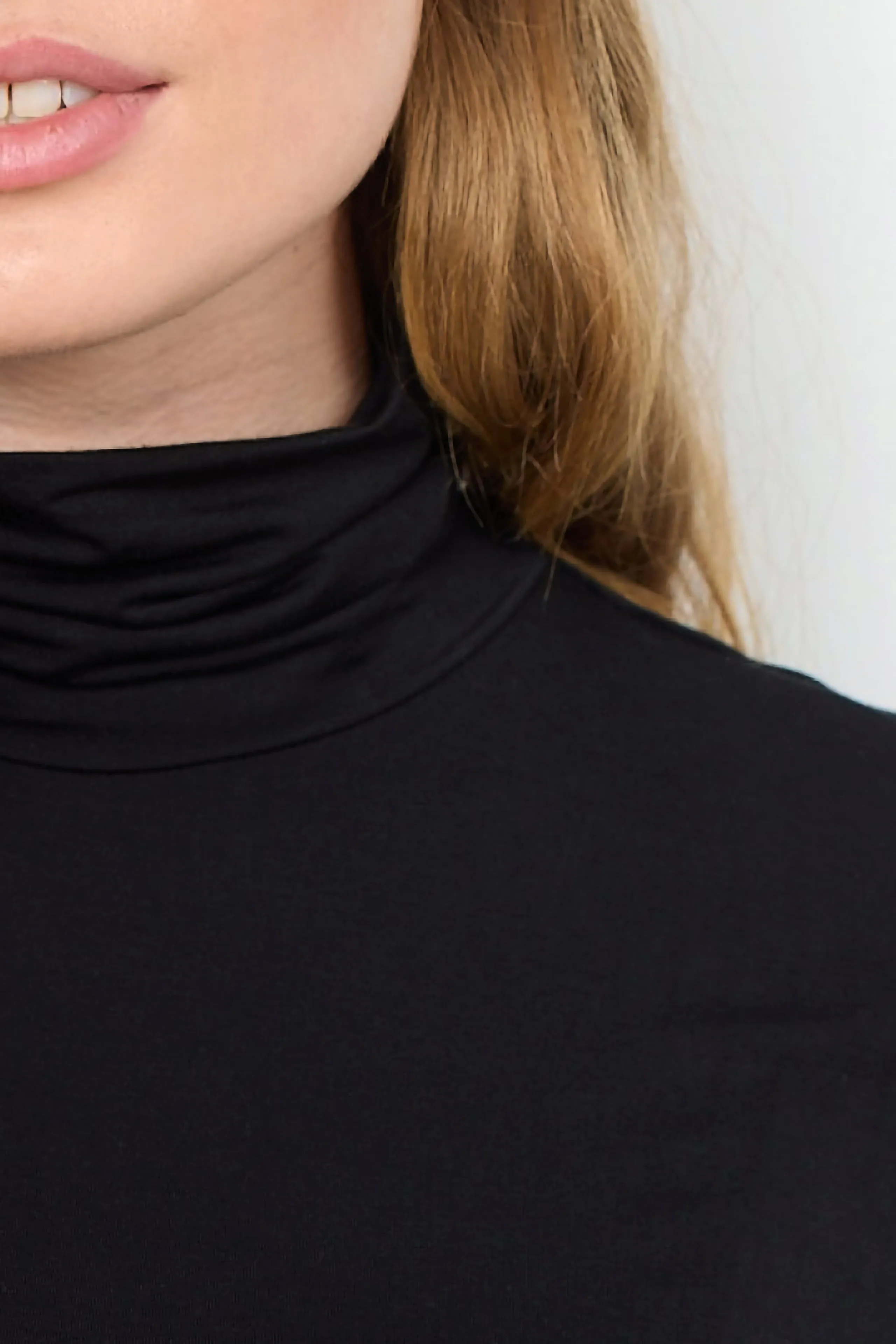 Marica 12 Turtleneck