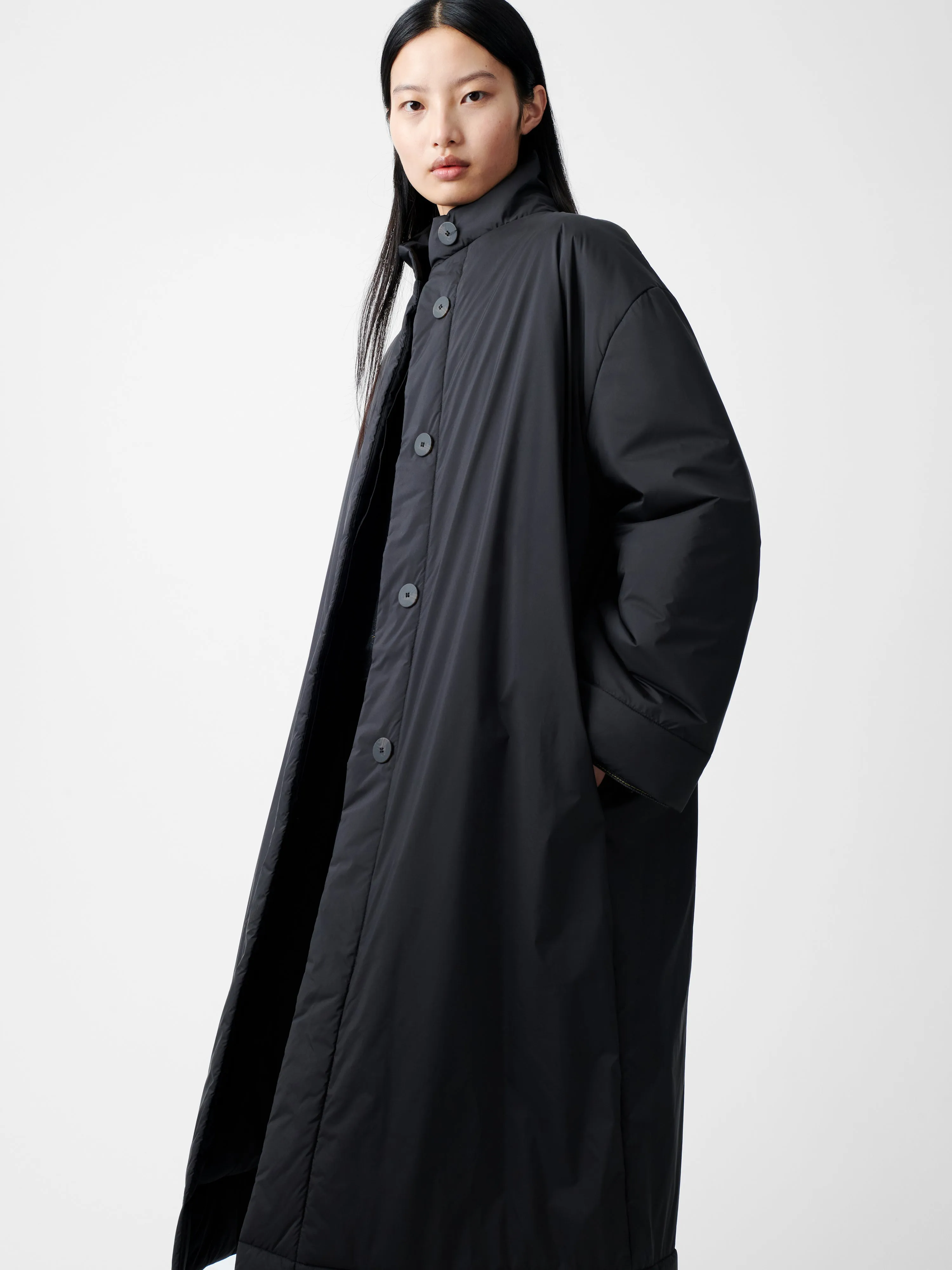 PALLAN DOWN COAT IN BLACK