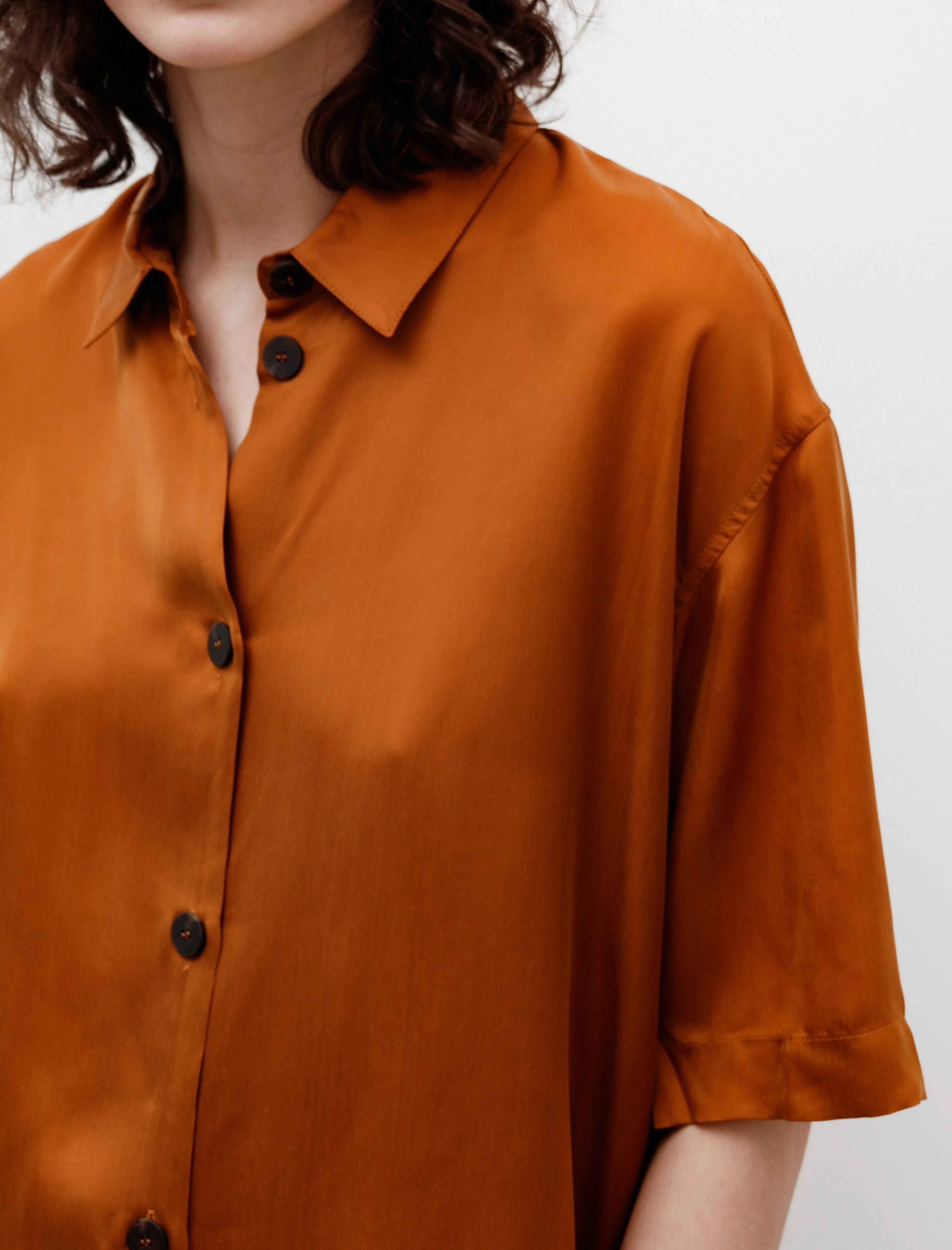 Piero Shirt Satin Cupro Amber