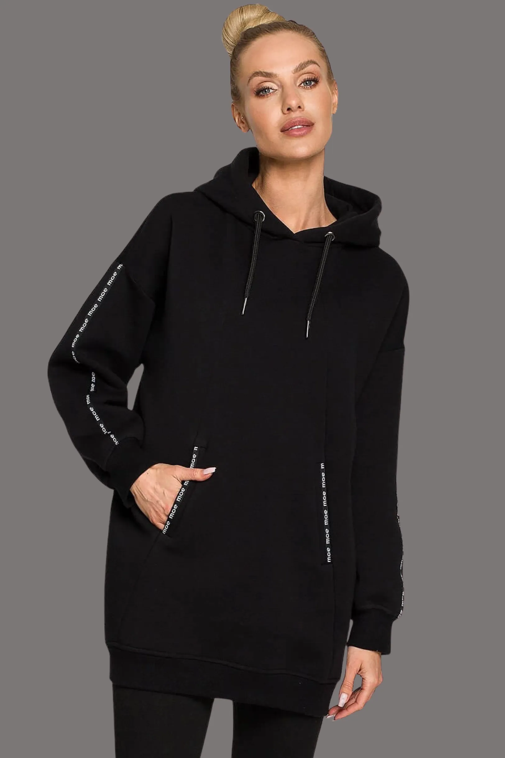 Statement Style: Cozy Sweatshirt Tunic with Logo Detailing