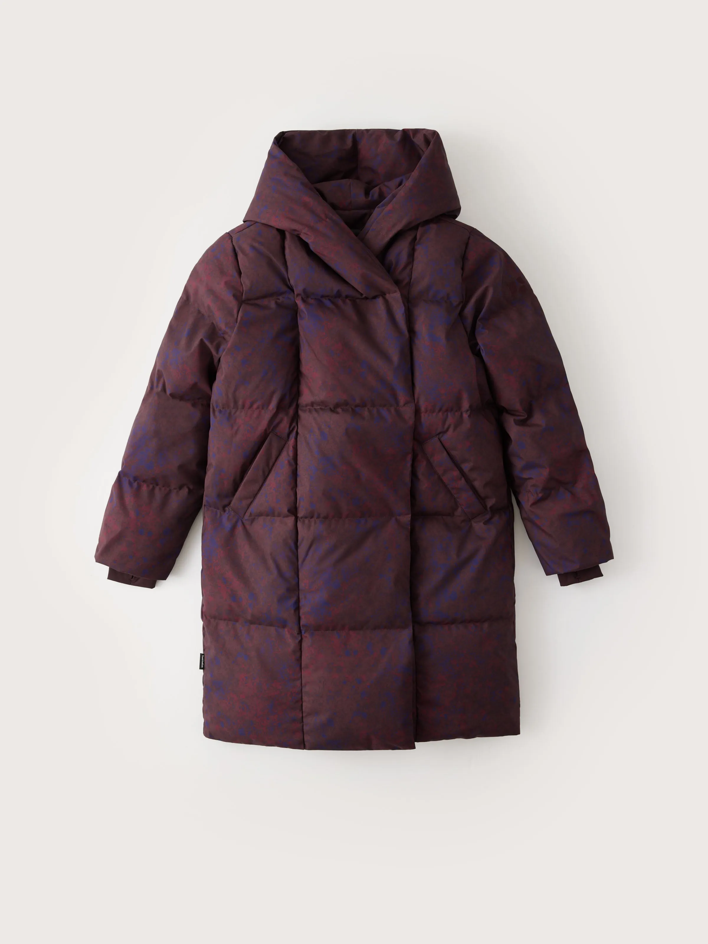 The Hygge Puffer Coat in Burgundy