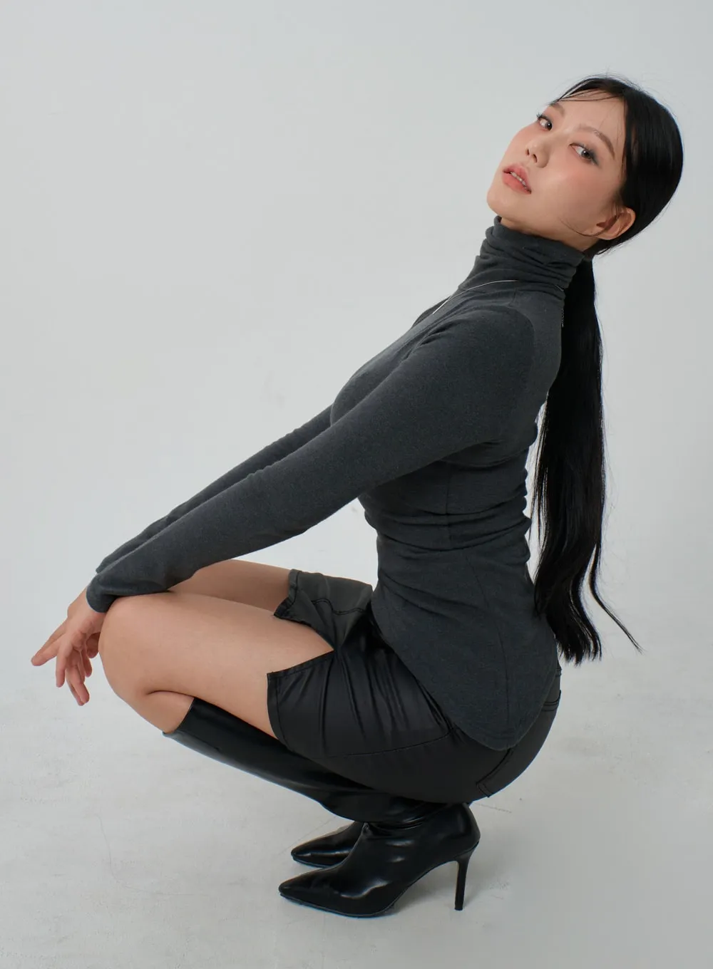 Unbalanced Long Sleeve Turtleneck IJ319