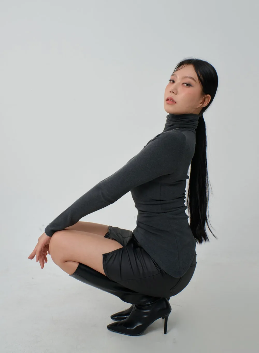 Unbalanced Long Sleeve Turtleneck IJ319